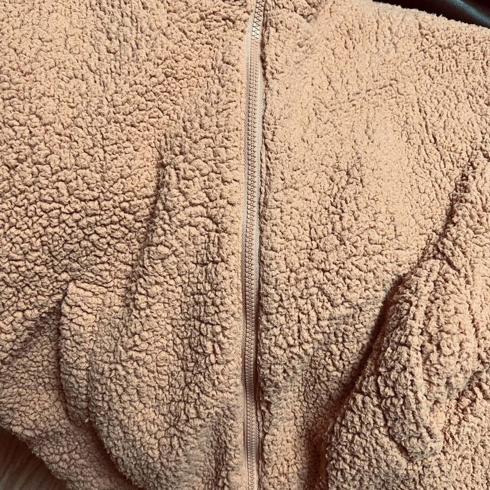 Runway 7 SzM Fuzzy Zip Up - Picture 8 of 10